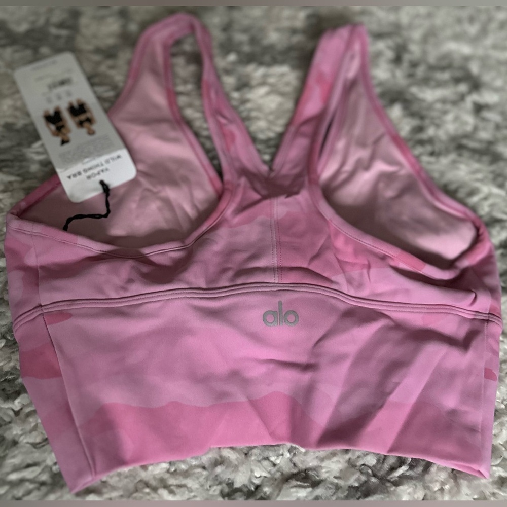 ALO Yoga Vapor Wild Thing Bra Pink Camo NWT M Rare - Picture 4 of 9